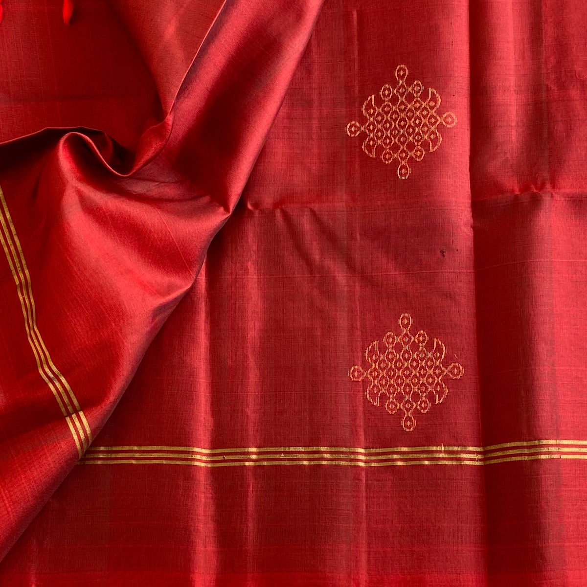 Deep Reddish Maroon Kollam Designer Pure Silk Saree With Antique Gold Zari Pallu