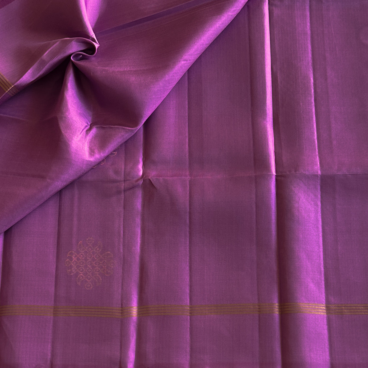 Orchid Purple Saree Antique Gold Medallion Buti Triple Stripe Border