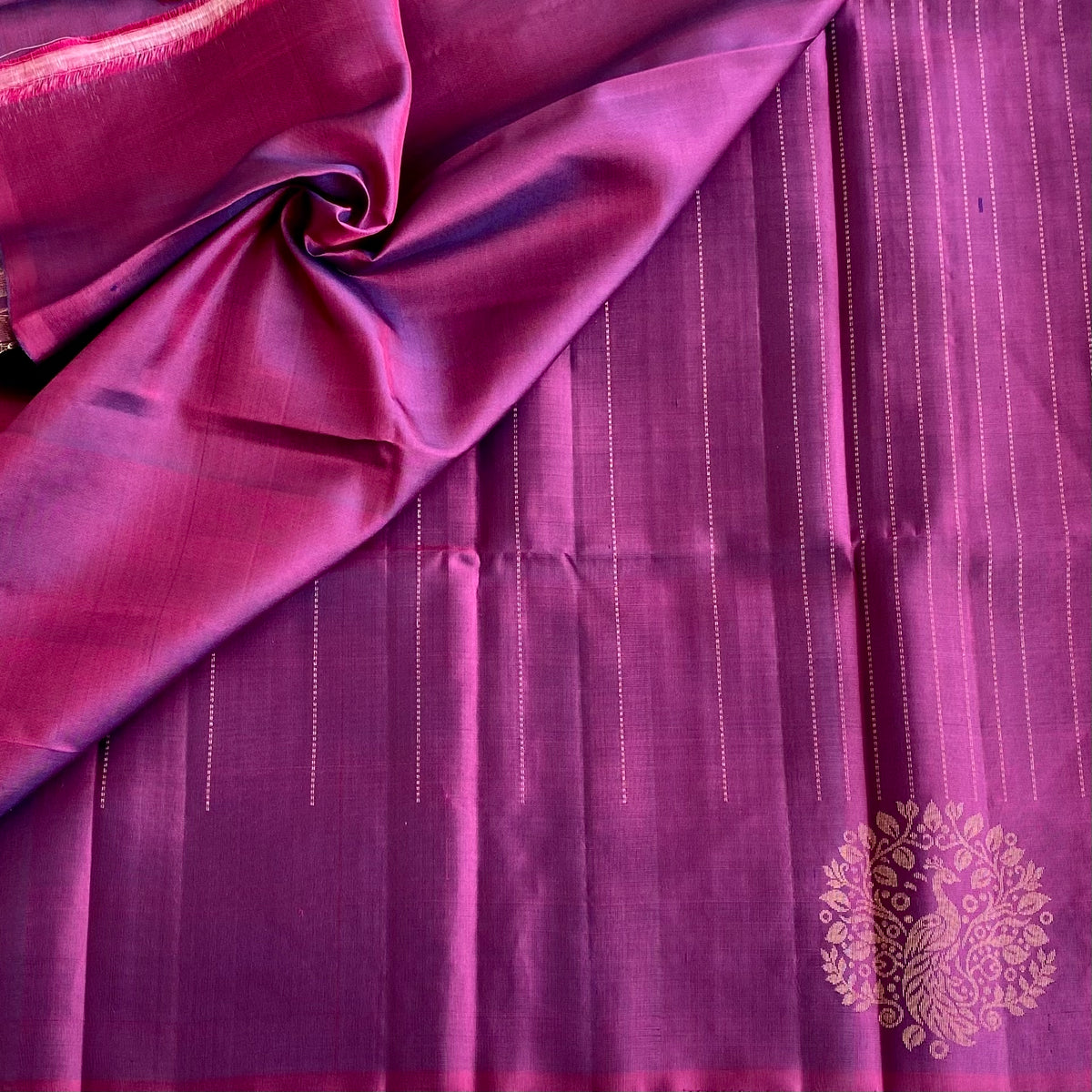 Dual Shaded Magenta Designer Pure Silk Saree With Antique Gold Floral Pallu
