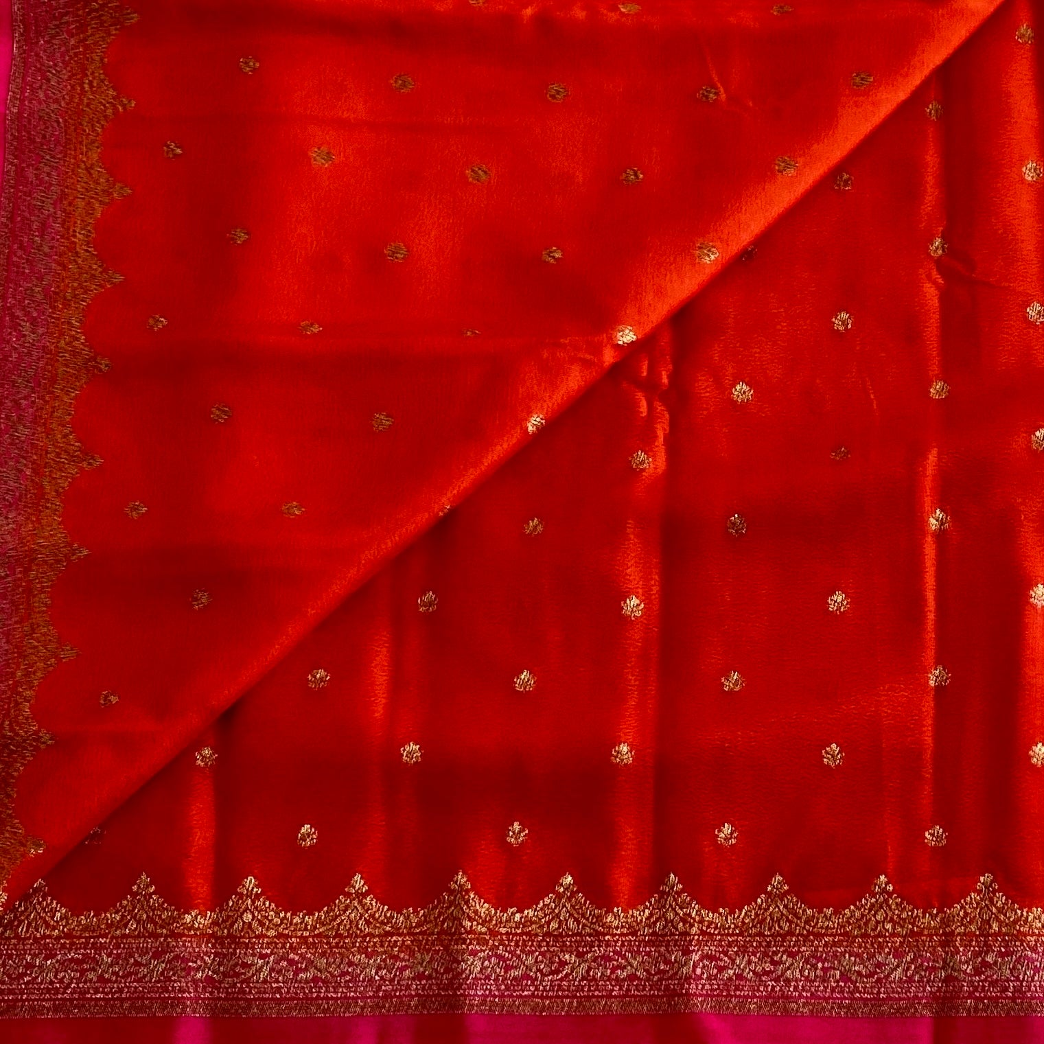 Tangerine Orange Banarasi Crepe Silk Saree With Rani Pink Pallu