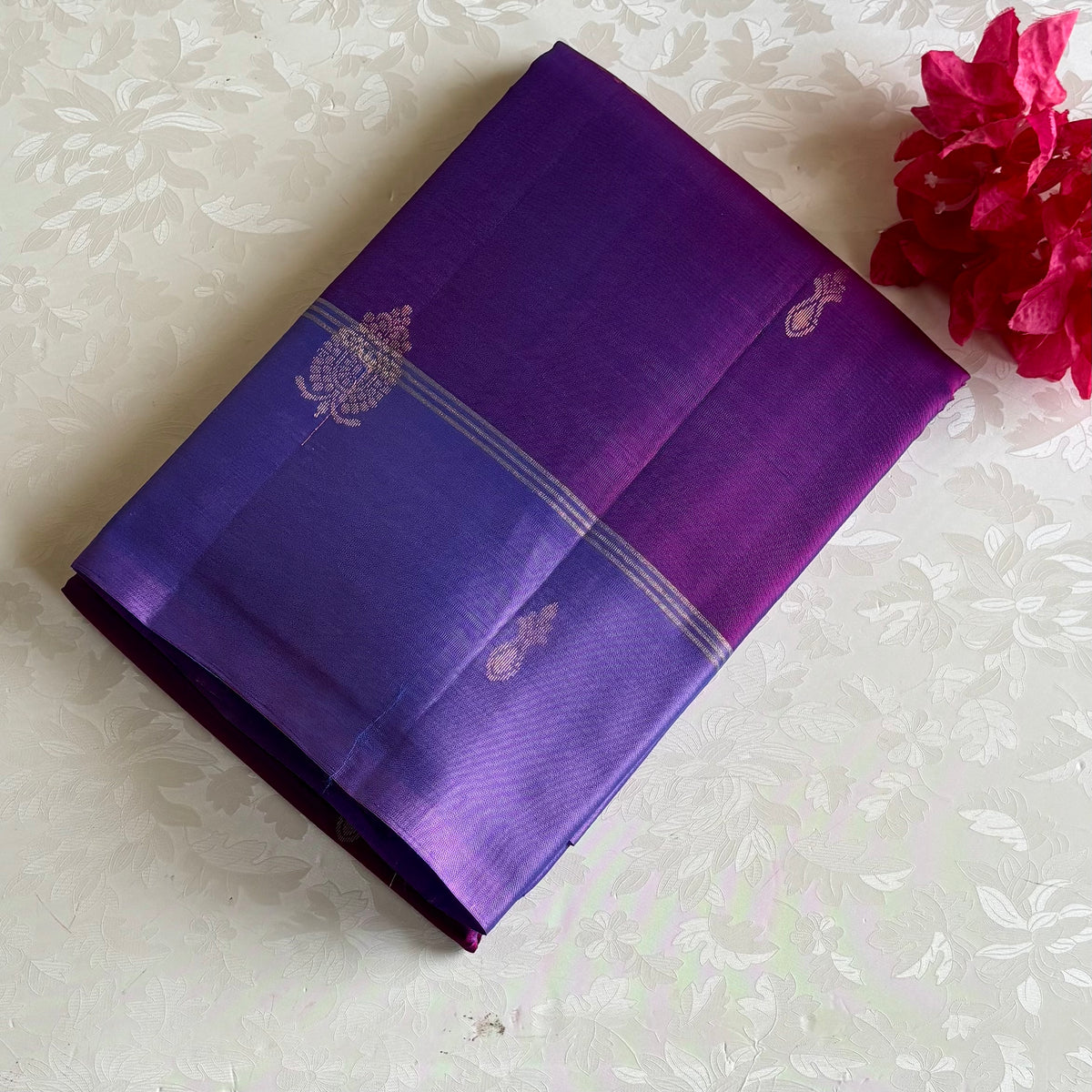 Dual Shaded Magenta Purple Designer Pure Silk With Metallic Lavender Pallu