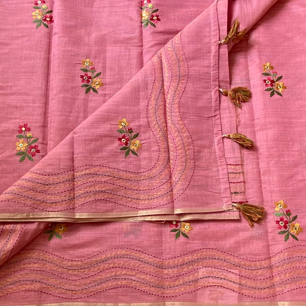 Dusty Rose Floral Embroidered Saree With Gold Border And Tassels