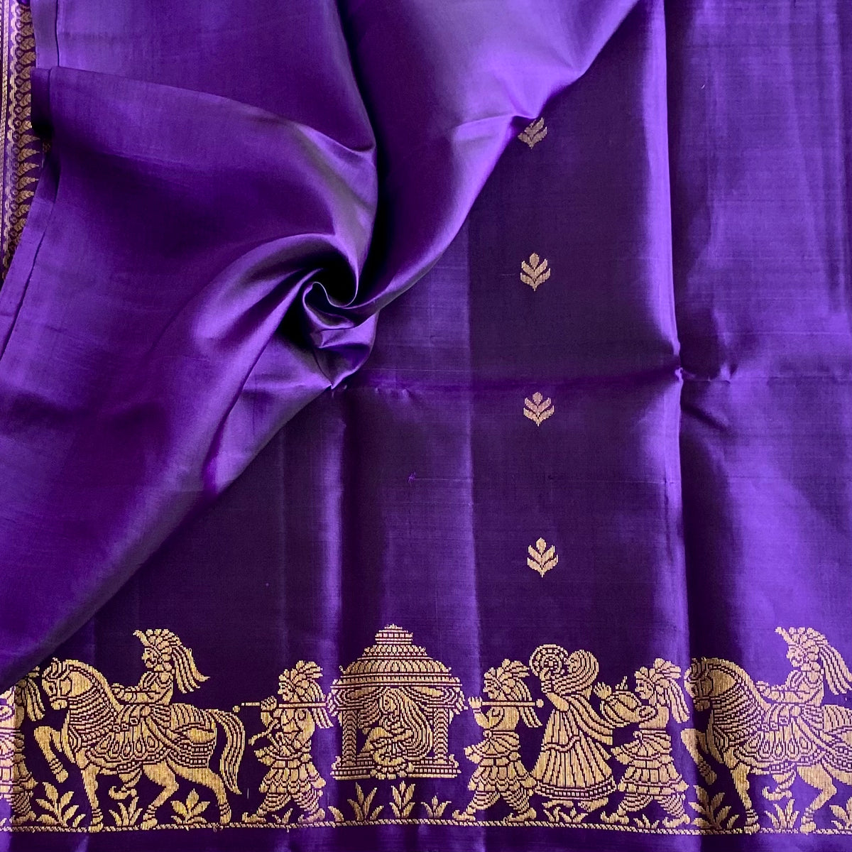 Royal Indigo Purple Designer Pure Silk Saree With Antique Gold Border Striped Pallu