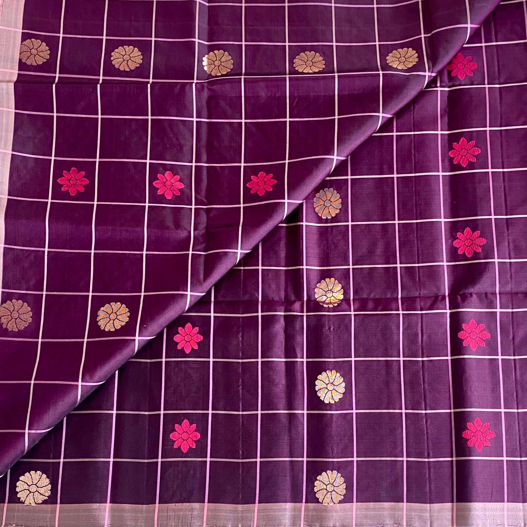 Deep Plum Designer Pure Silk Saree With Peach Pink Pallu