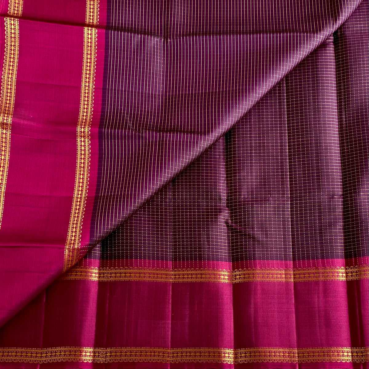 Deep Purple Designer Pure Silk Saree With Magenta Pallu