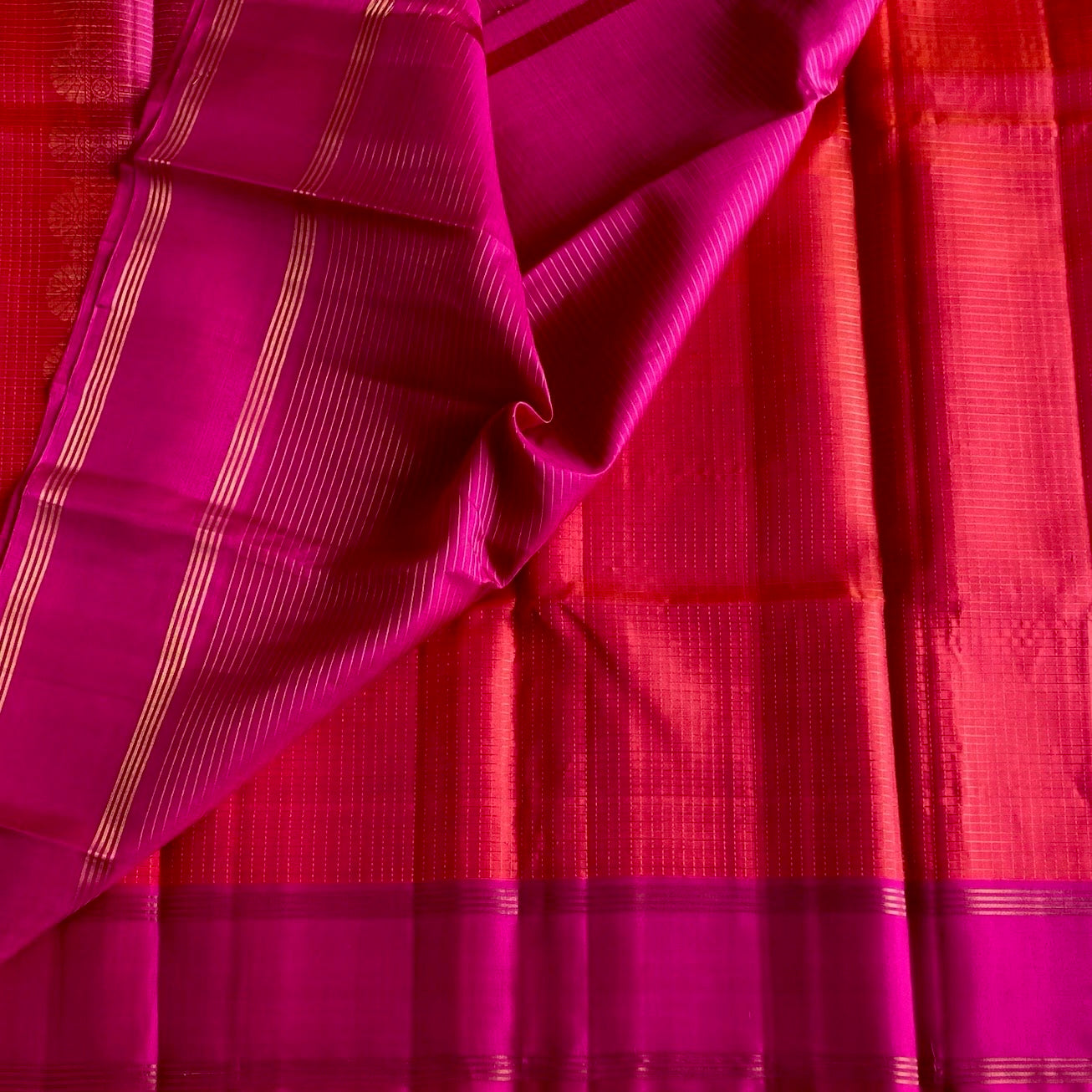 Magenta And Scarlet Red Designer Pure Silk Saree With Gold Zari