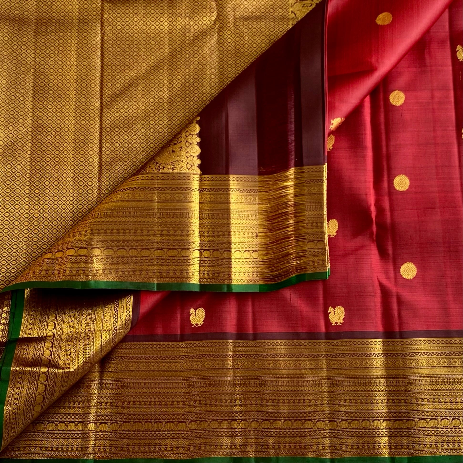 Deep Maroon Pure Kanjeevaram Silk With Coffee Brown Contrast