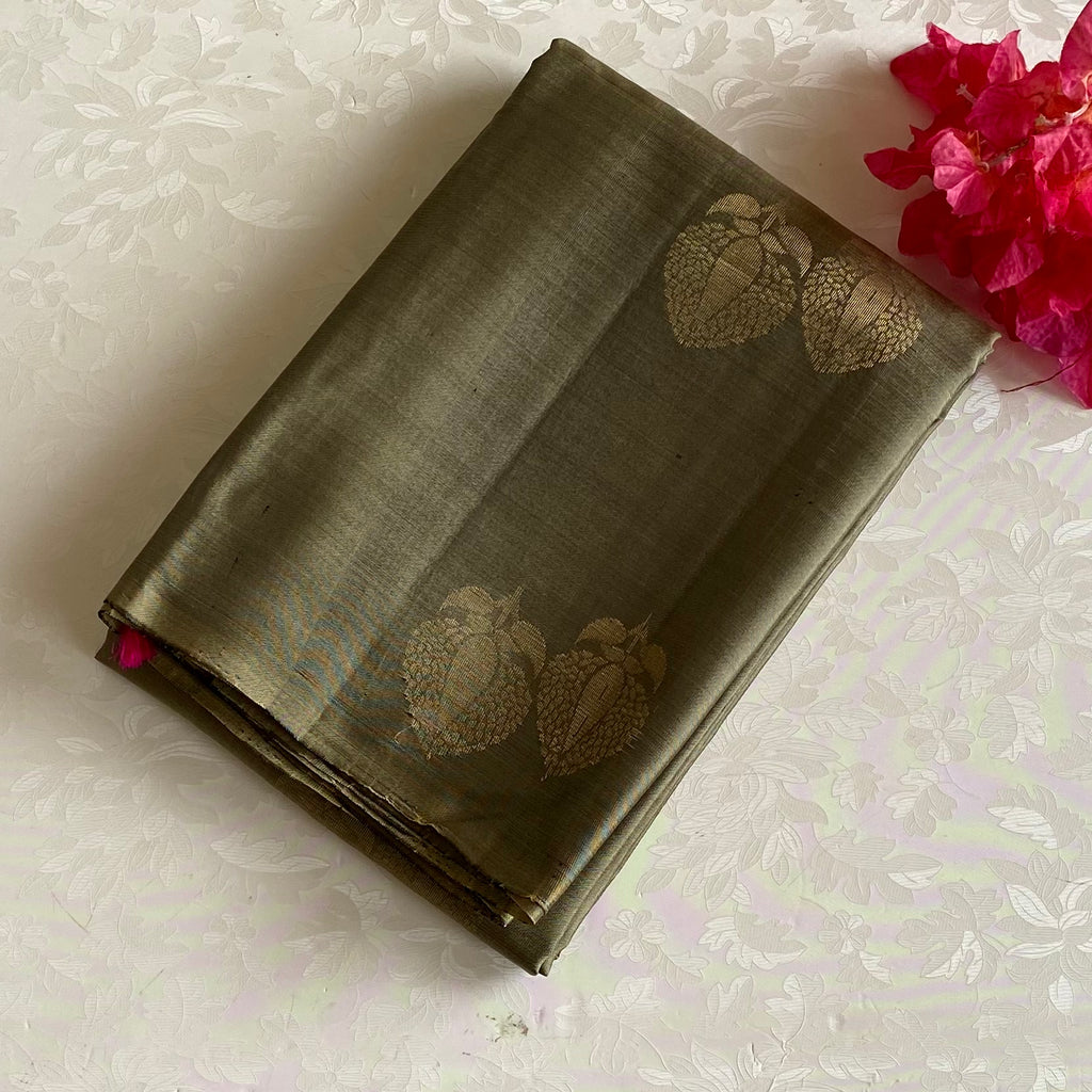 Metallic Sage Green Designer Pure Silk Saree With Magenta Pallu