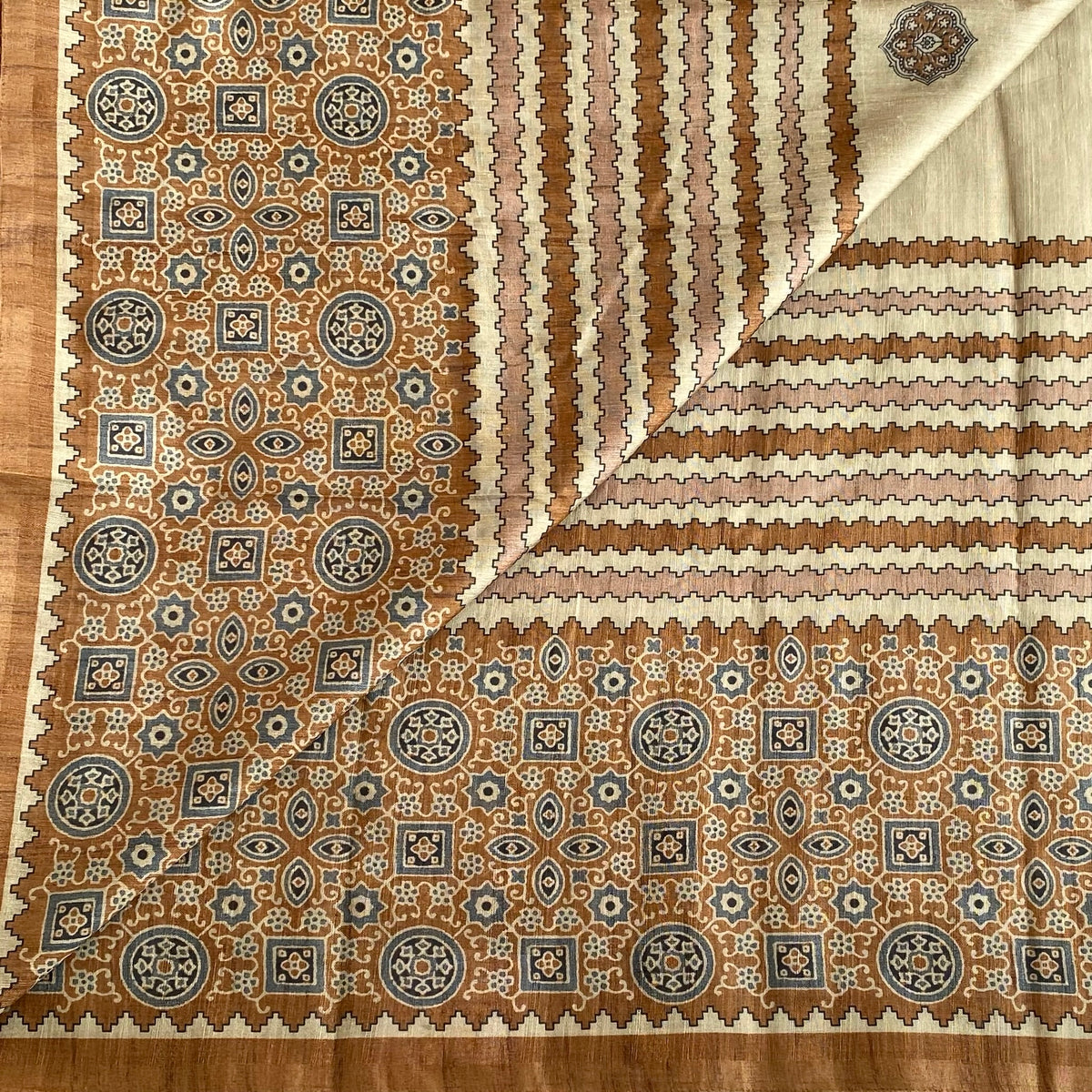 Champagne Beige Soft Tussar Silk Saree With Copper Brown Pallu