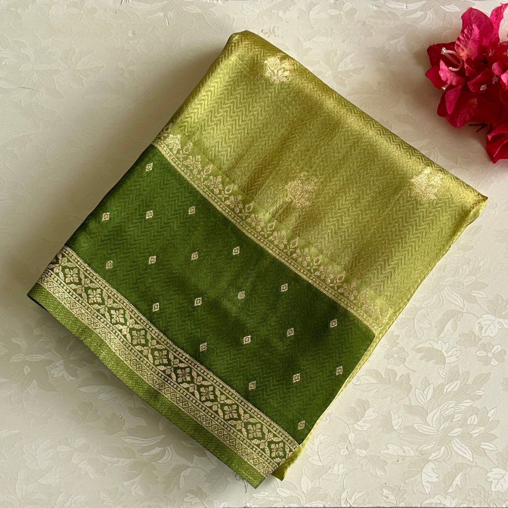 Lime Green Soft Blended Silk Saree With Olive Green Pallu