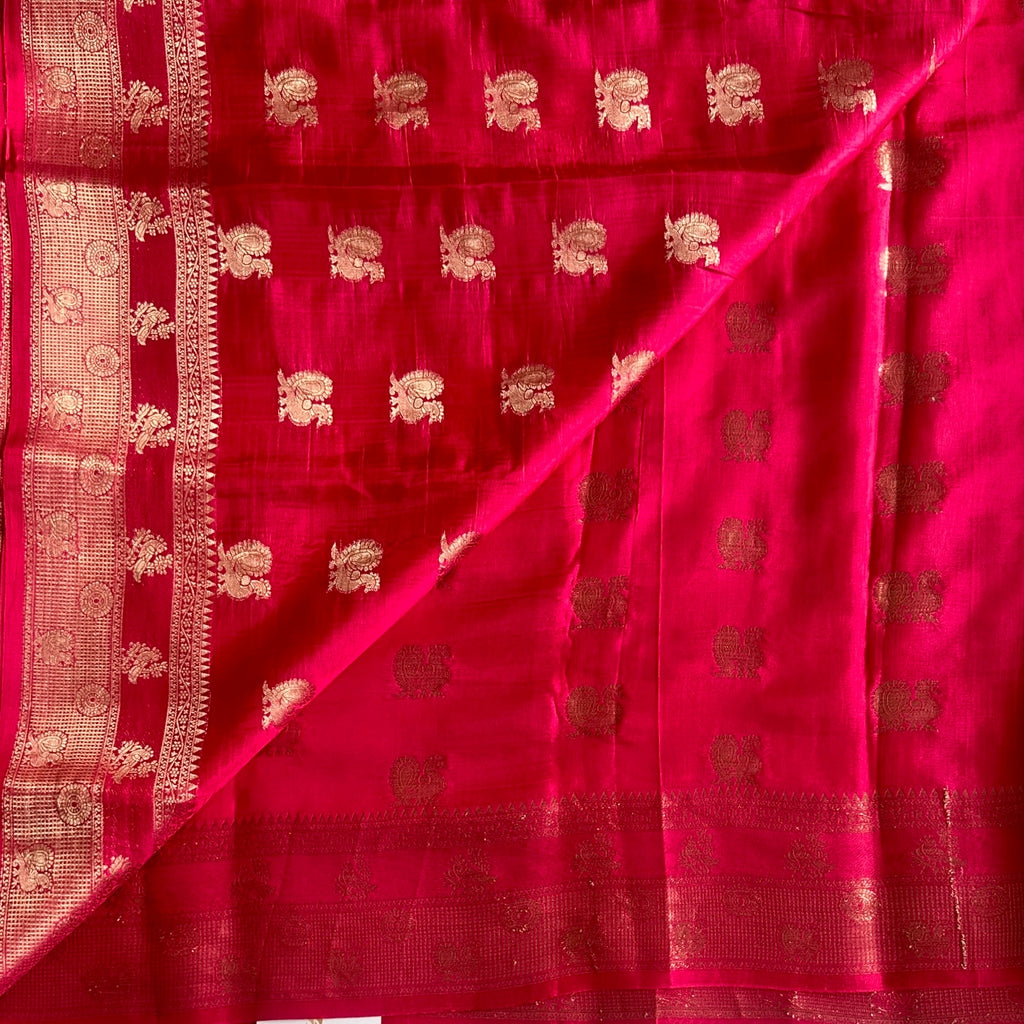 Fuchsia Silk Saree With Gold Brocade Butta Floral Pallu Traditional
