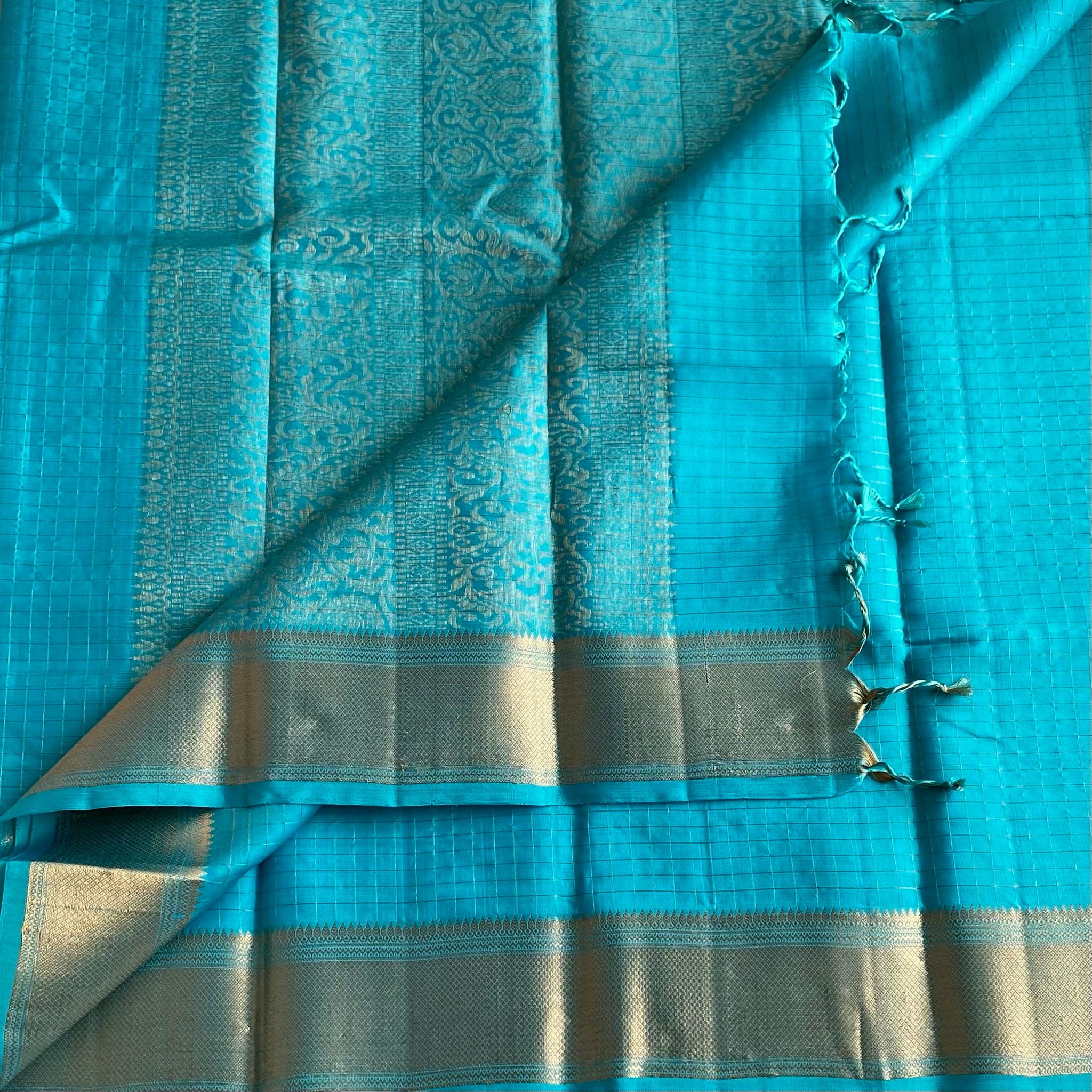 Aqua Turquoise Designer Pure Silk Saree With Antique Gold Border And Pallu