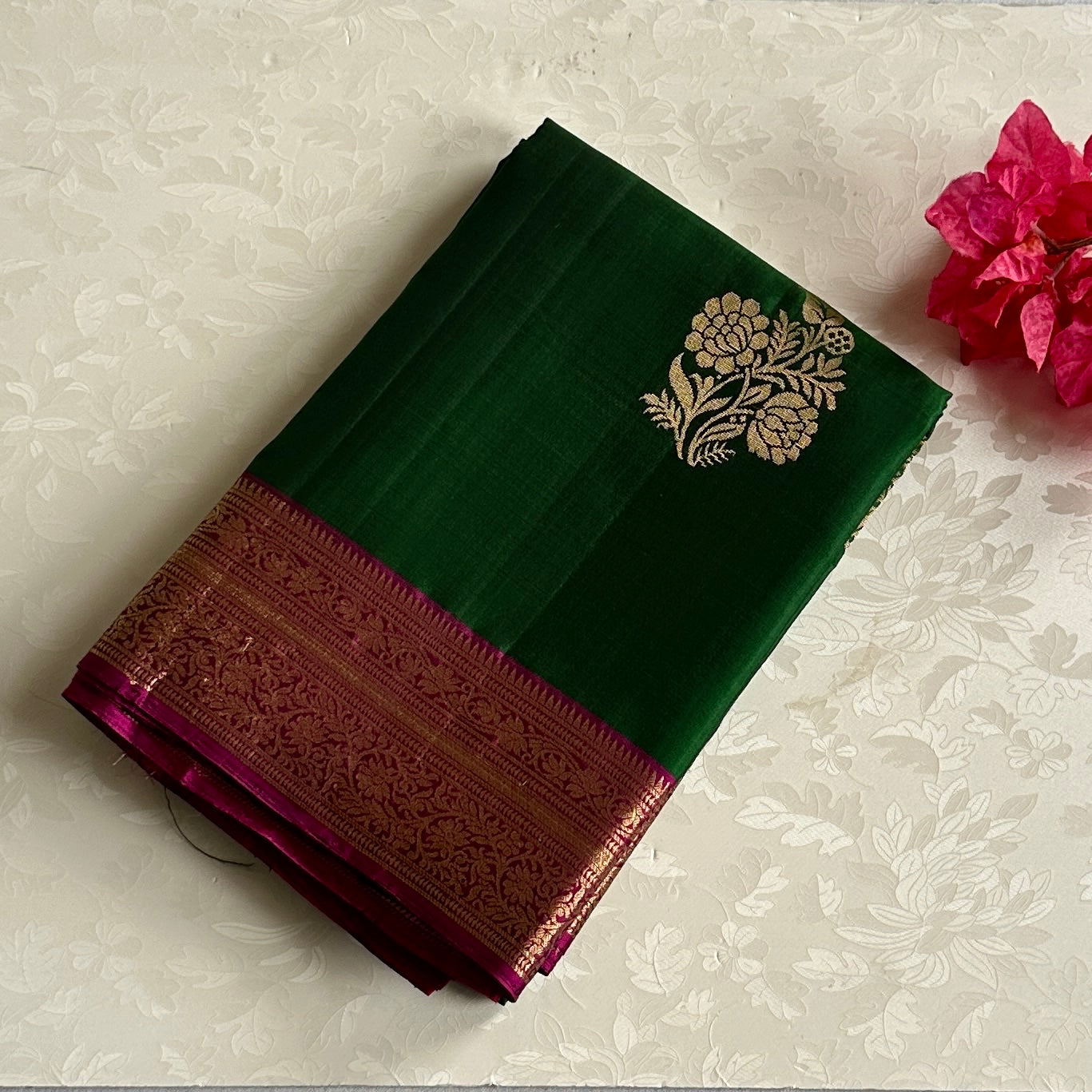 Emerald Green Silk Saree Fuchsia Pallu Gold Zari Floral Motifs