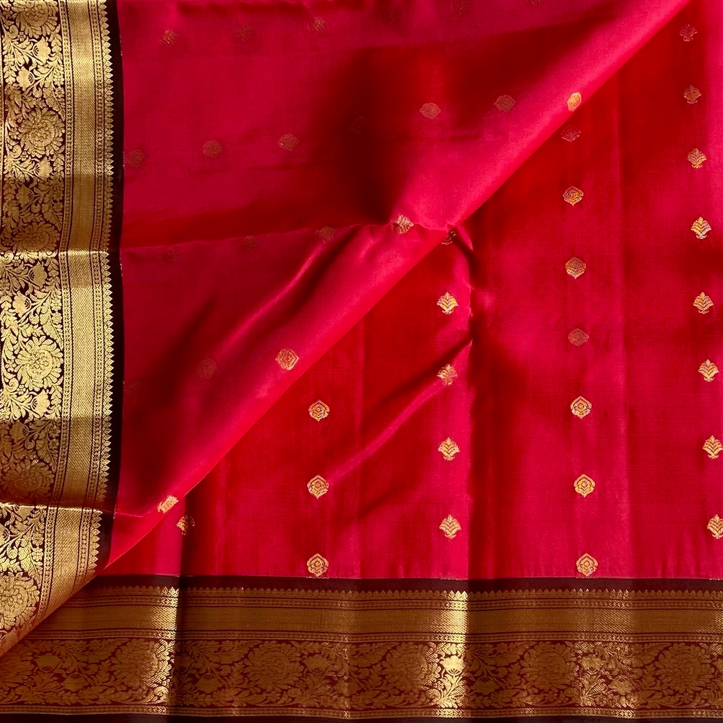 Tomato red with Wine Brown Designer Pure silk with Rich Borders