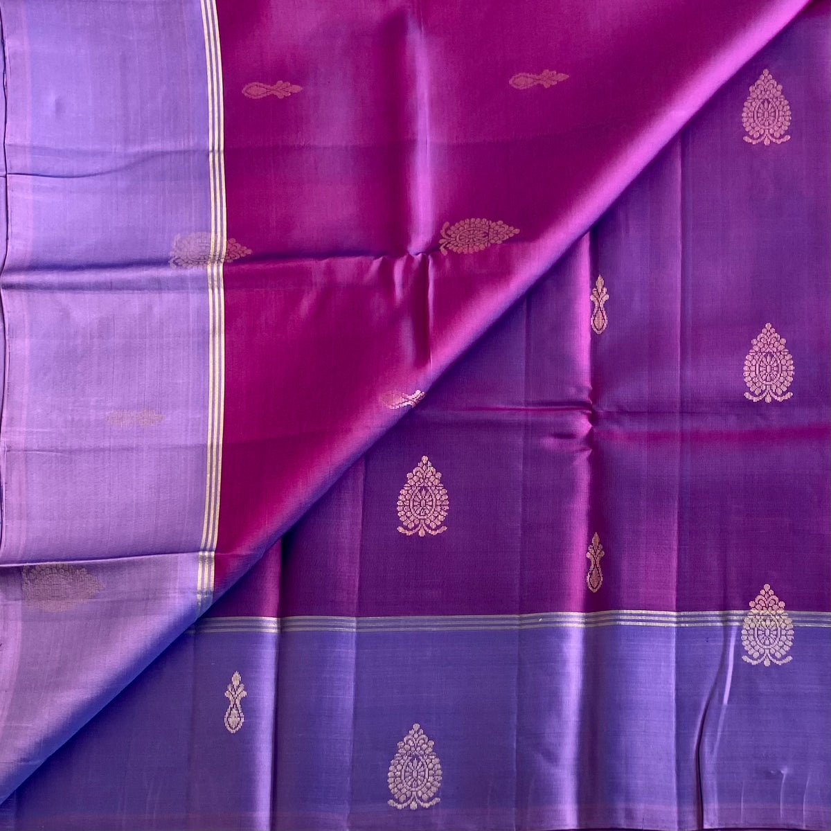 Dual Shaded Magenta Purple Designer Pure Silk With Metallic Lavender Pallu