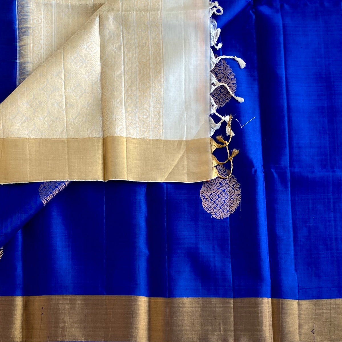 Royal Blue Designer Pure Silk Saree Champagne Beige Pallu Gold Border