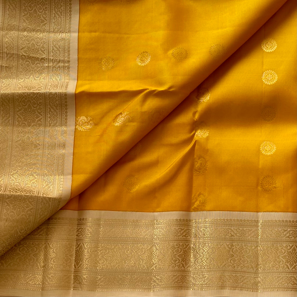 Golden Mustard Kanjeevaram Pure Silk With Champagne Beige Pallu