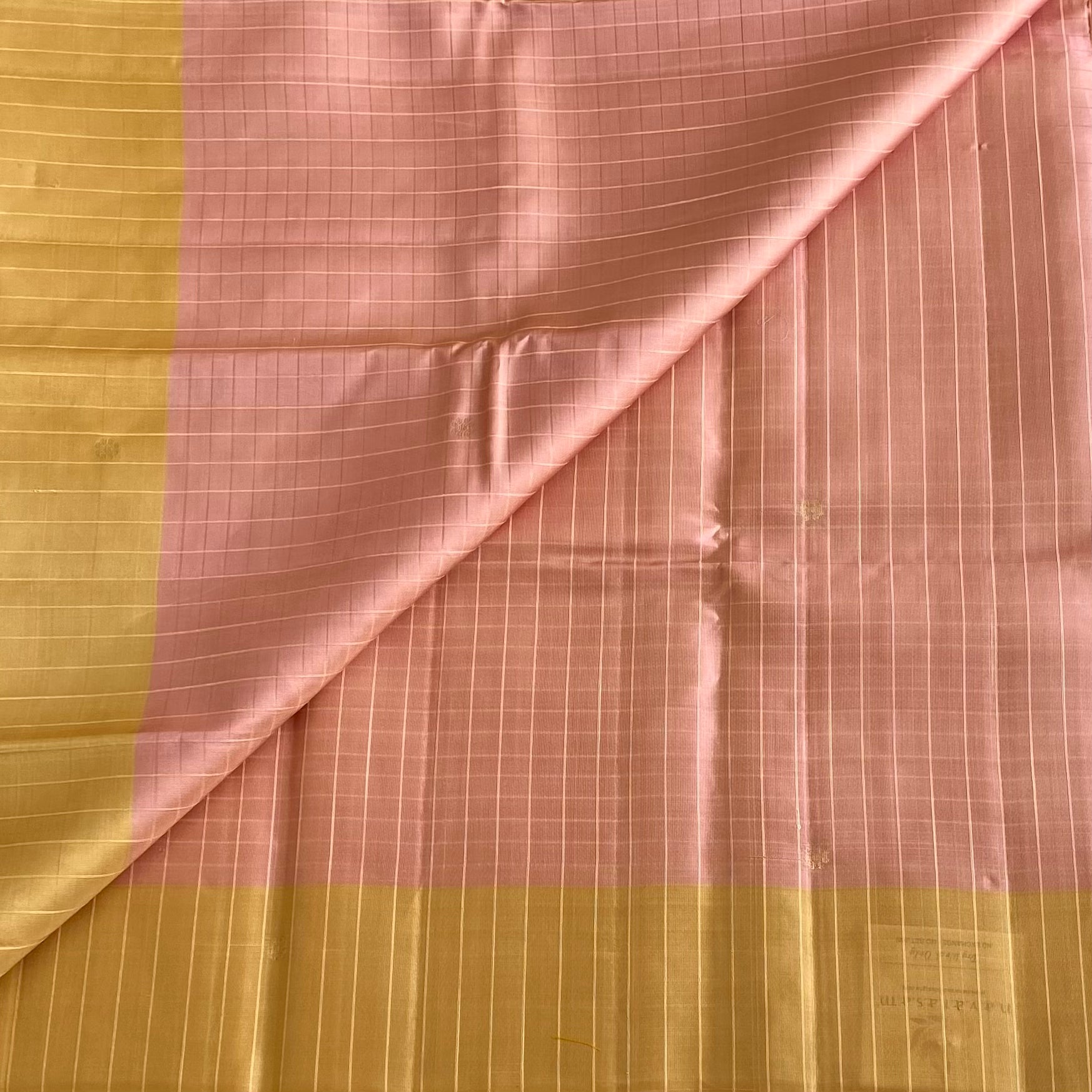 Blush Pink Checkered Pure Silk With Antique Gold Borders & Pallu