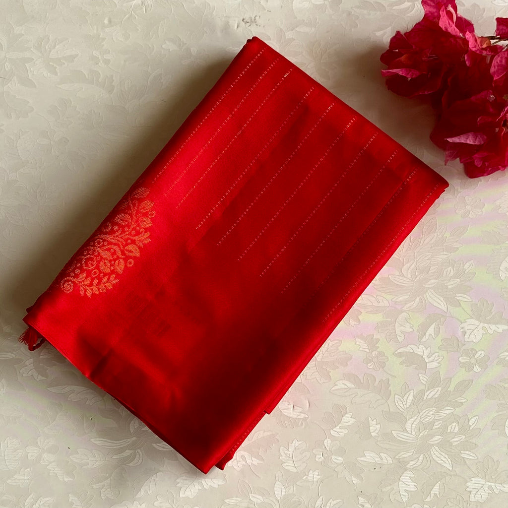 Scarlet Red Designer Pure Silk Saree With Antique Gold Border And Pallu
