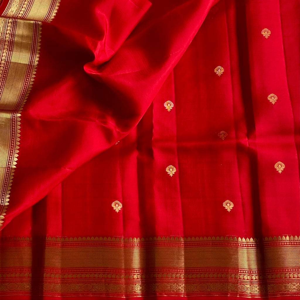 Scarlet Red Designer Pure Silk Saree With Metallic Gold Jaal And Border