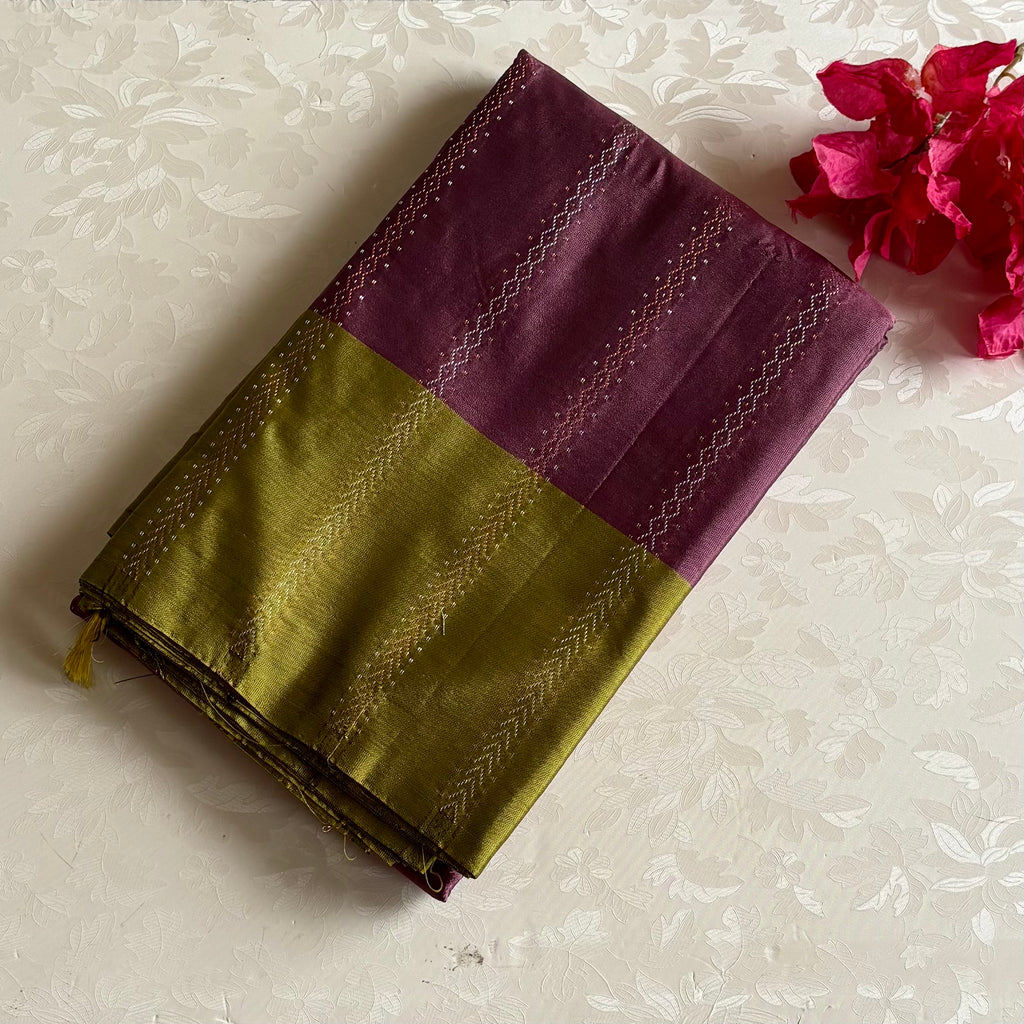 Mauve Soft Mixed Silk Saree With Chartreuse Pallu And Gold Zari