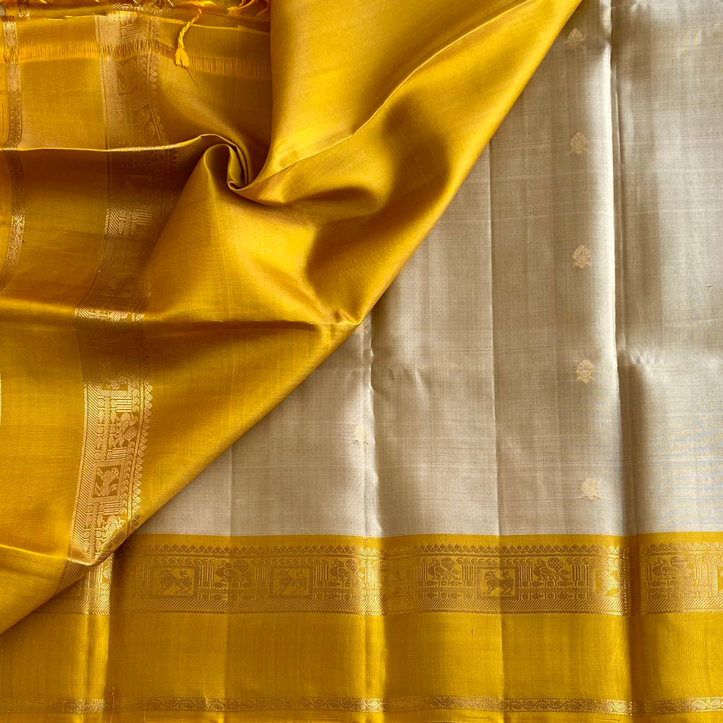 Champagne Beige Designer Pure Silk Saree With Mustard Yellow Pallu