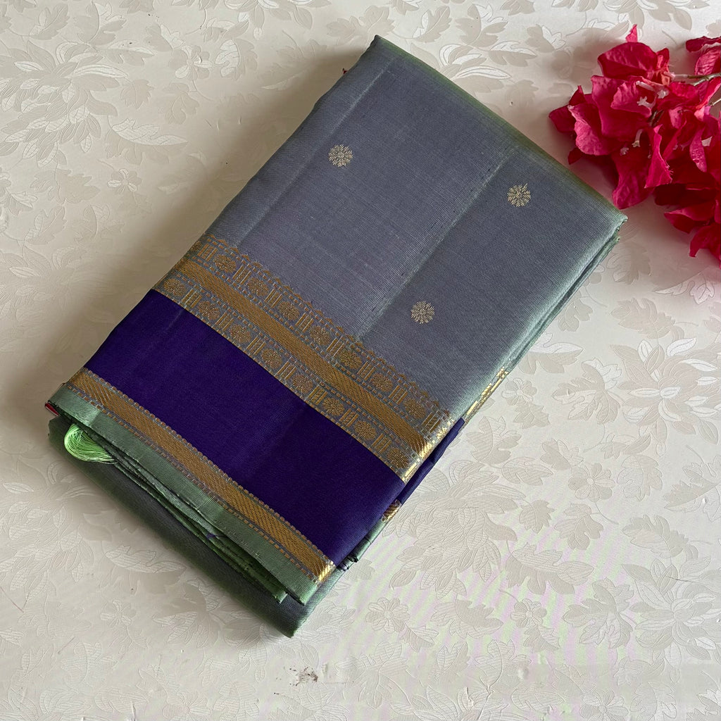 Stunner Metallic Teal Blue Kanjeevaram Pure Zari Silk Saree With Deep Blue Border