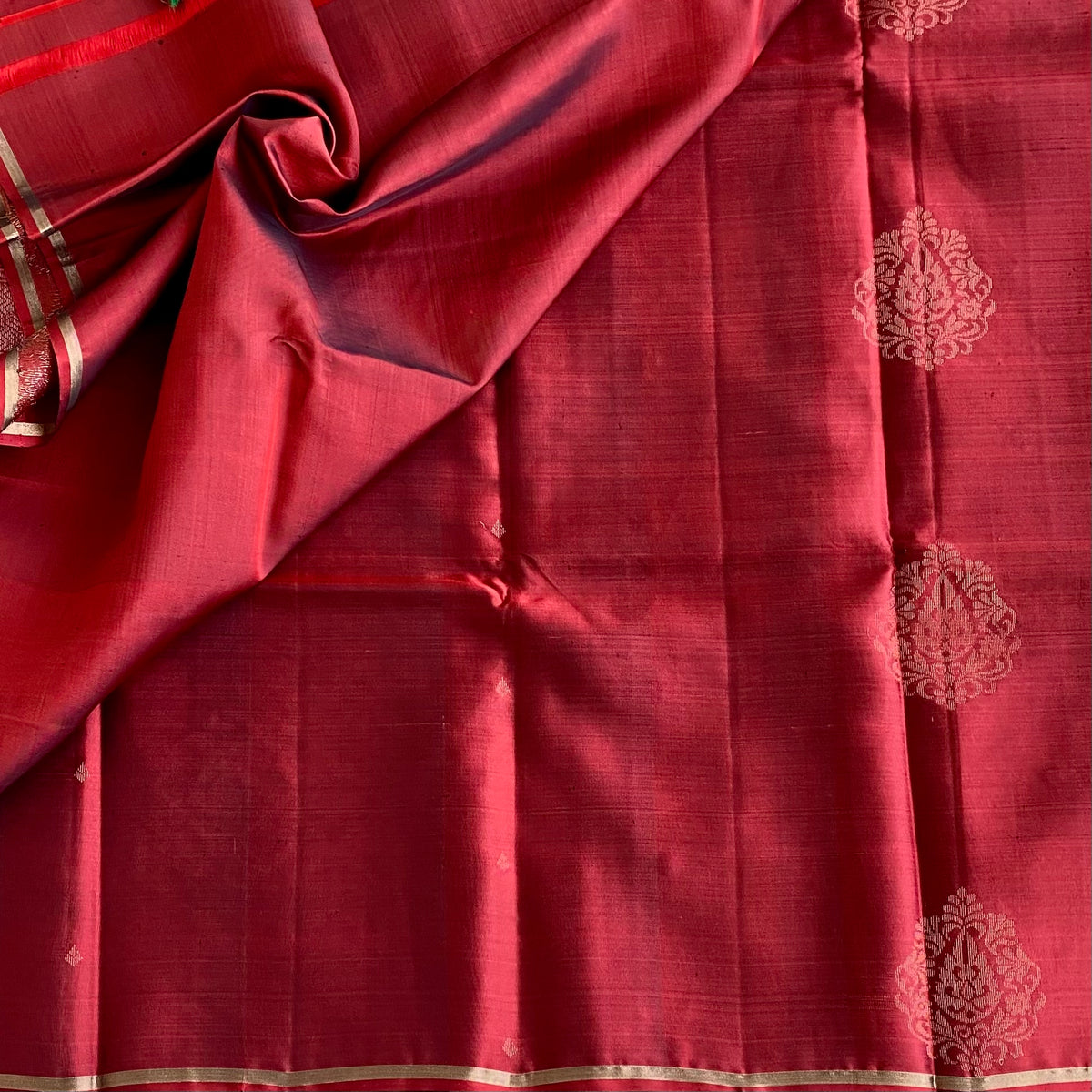 Deep Maroon Designer Pure Silk Saree With Antique Gold Brocade