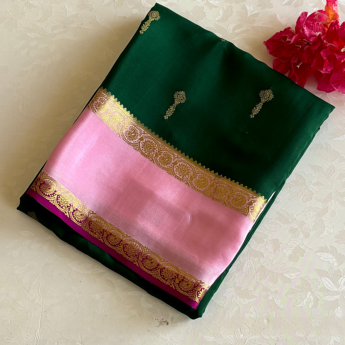 Emerald Green Mysore Crepe Silk Saree With Pastel Pink Pallu