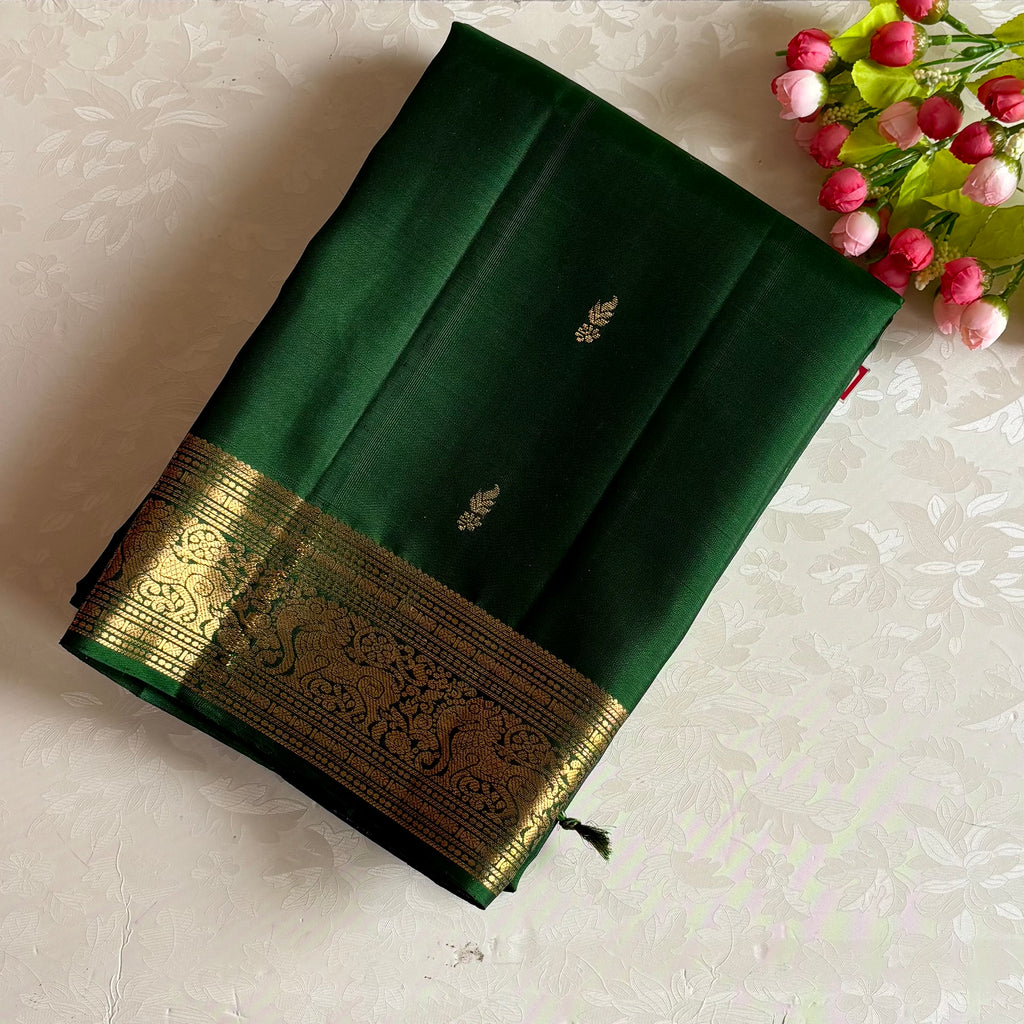 Emerald Green Designer Pure Silk Saree With Antique Gold Pallu And Borders