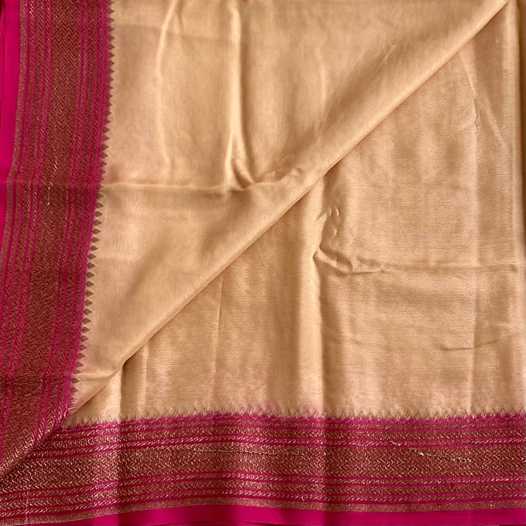 Bisque Beige Soft Tussar Silk Saree With Rani Pink Contrast Pallu