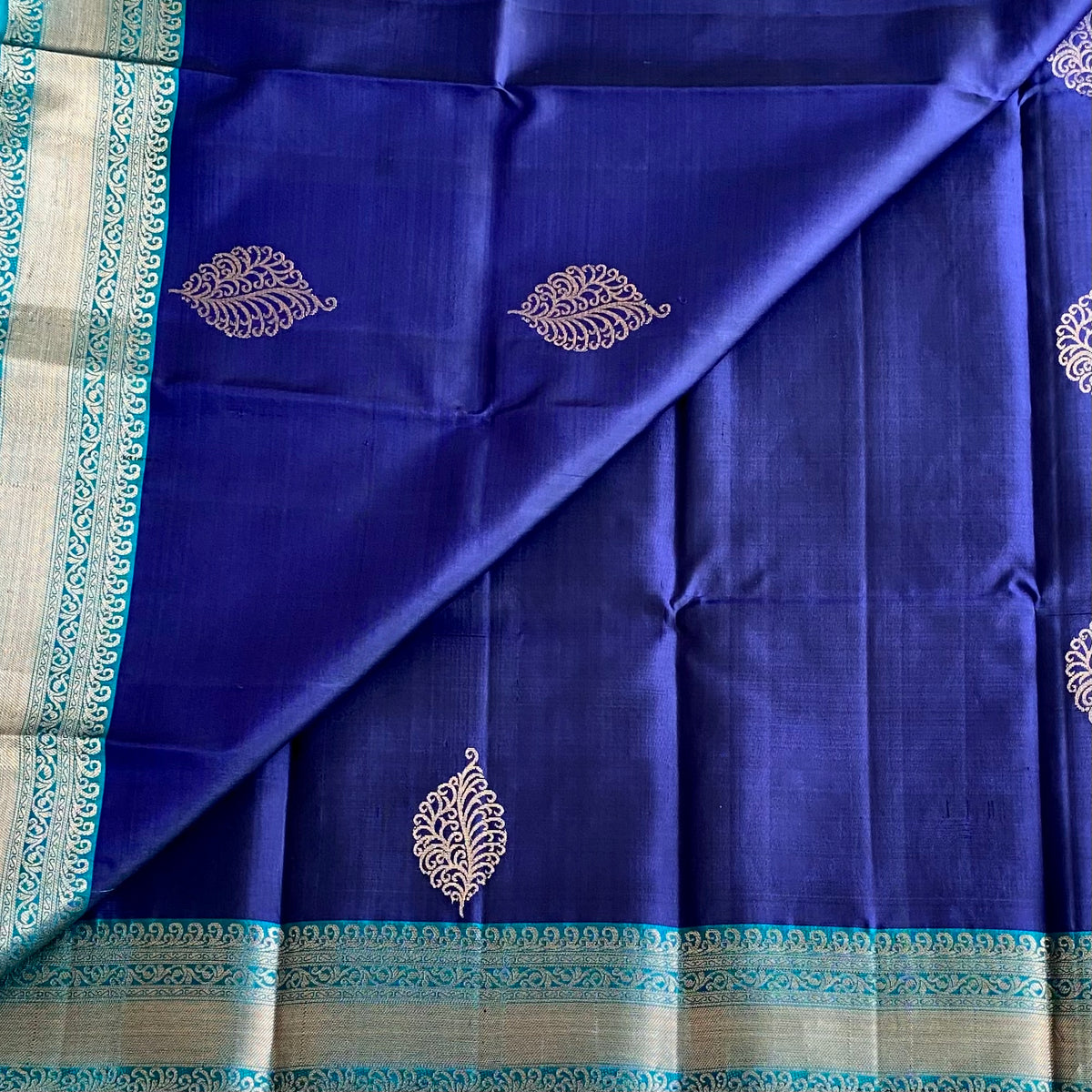 Midnight Blue Designer Pure Silk Saree With Turquoise Blue Pallu And Gold Zari