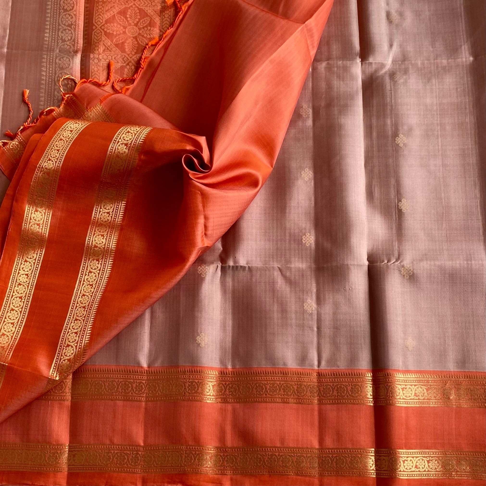 Dusty Mauve Designer Pure Silk Saree With Burnt Orange Pallu