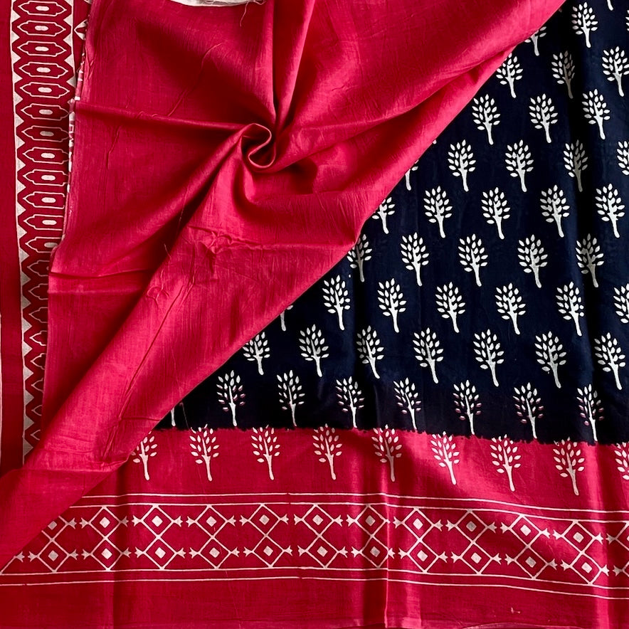 Rani Pink And Navy Blue Everyday Saree With White Block Prints