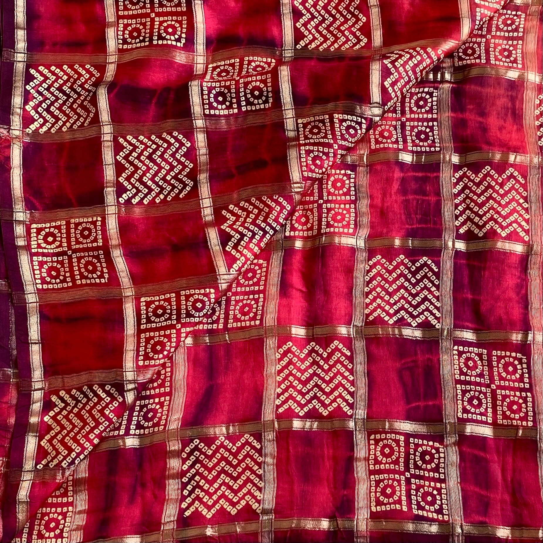 Ombre Shades of Rust, Brick & Purple With Beautiful Checkered Patterns