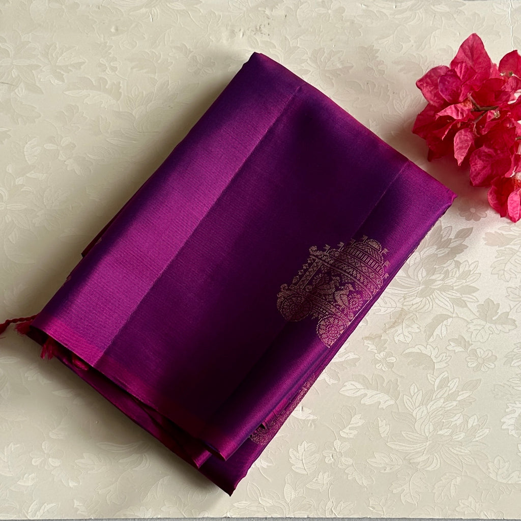 Elegant Magenta Gold Brocade Saree With Chariot Motif Pallu Tassels
