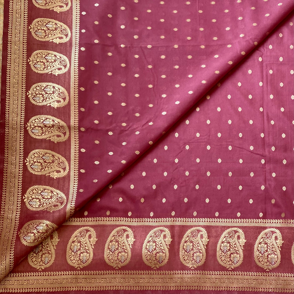 Deep Magenta Silk Saree With Gold Paisley Border And Buti