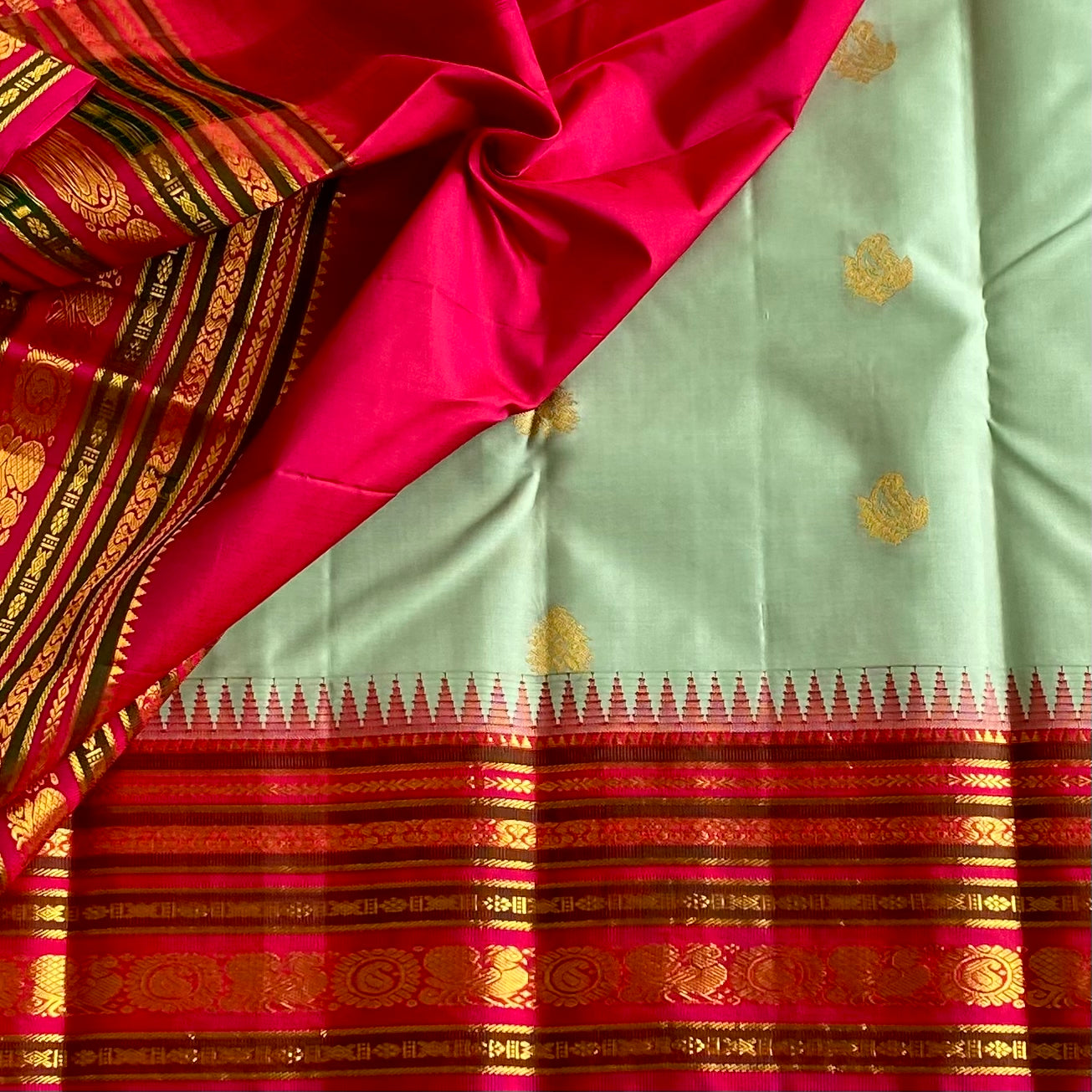 Classic Mint Green With Reddish Pink Designer Pure Kanjeevaram Silk