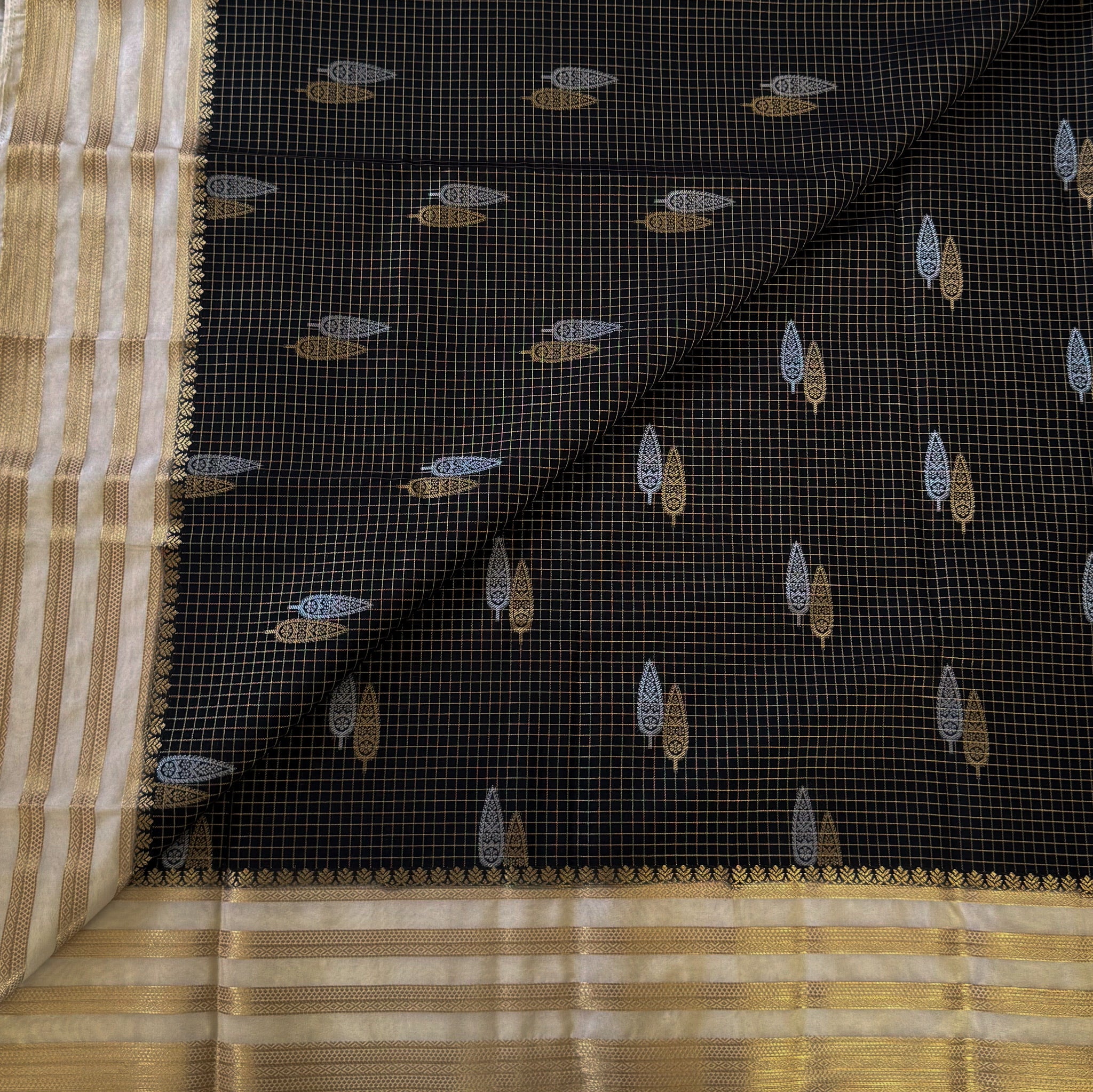 Cream Black Silk Saree Gold Zari Paisley Brocade Contrast Border