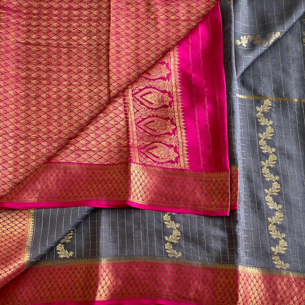 Mysore Crepe Silk Cloud Grey Saree With Rani Pink Pallu