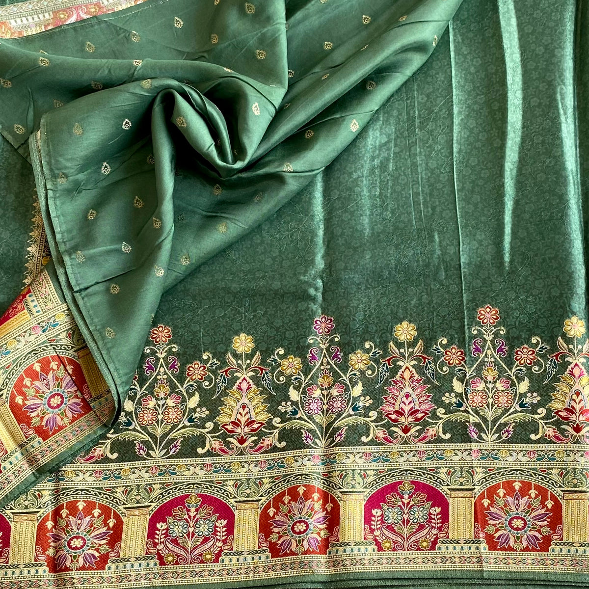 Metallic Sage Green Soft Crepe Silk Saree With Magenta Floral Pallu