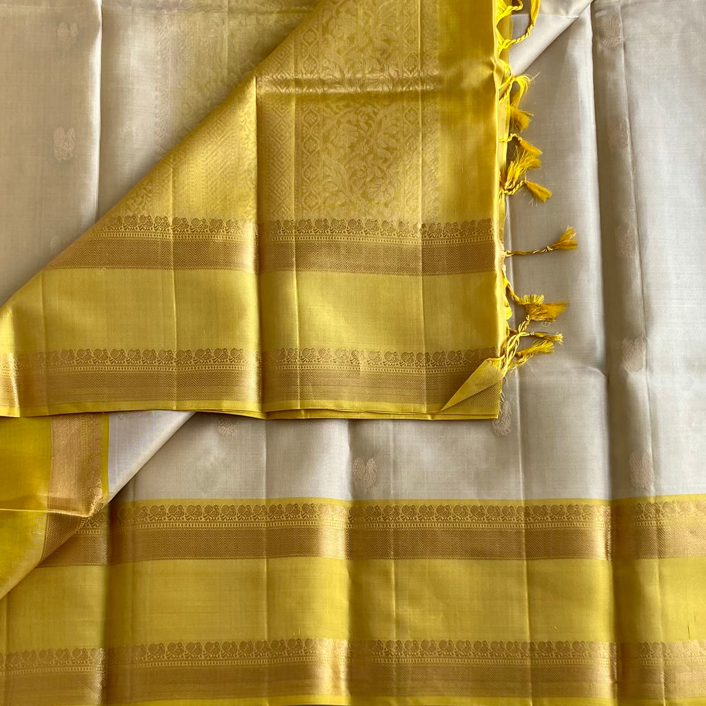 Champagne Ivory Beige Designer Pure Silk With Mustard Yellow Pallu Zari Border