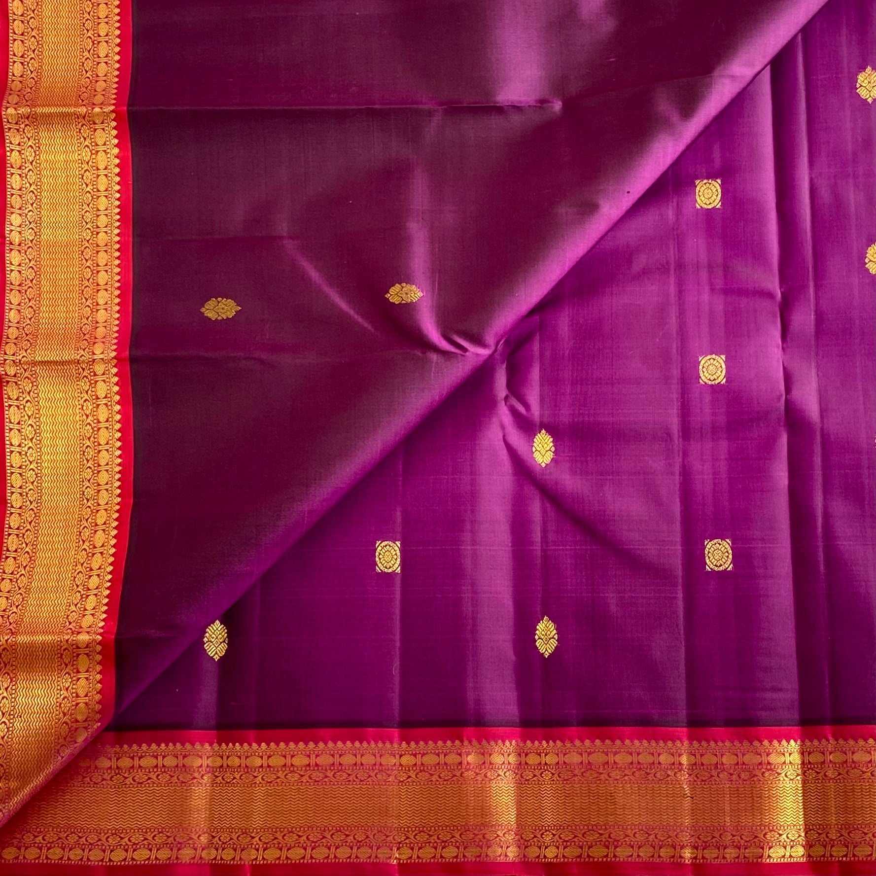 Royal Wine Purple Kanjeevaram Pure Zari Silk Saree With Rani Pink Pallu