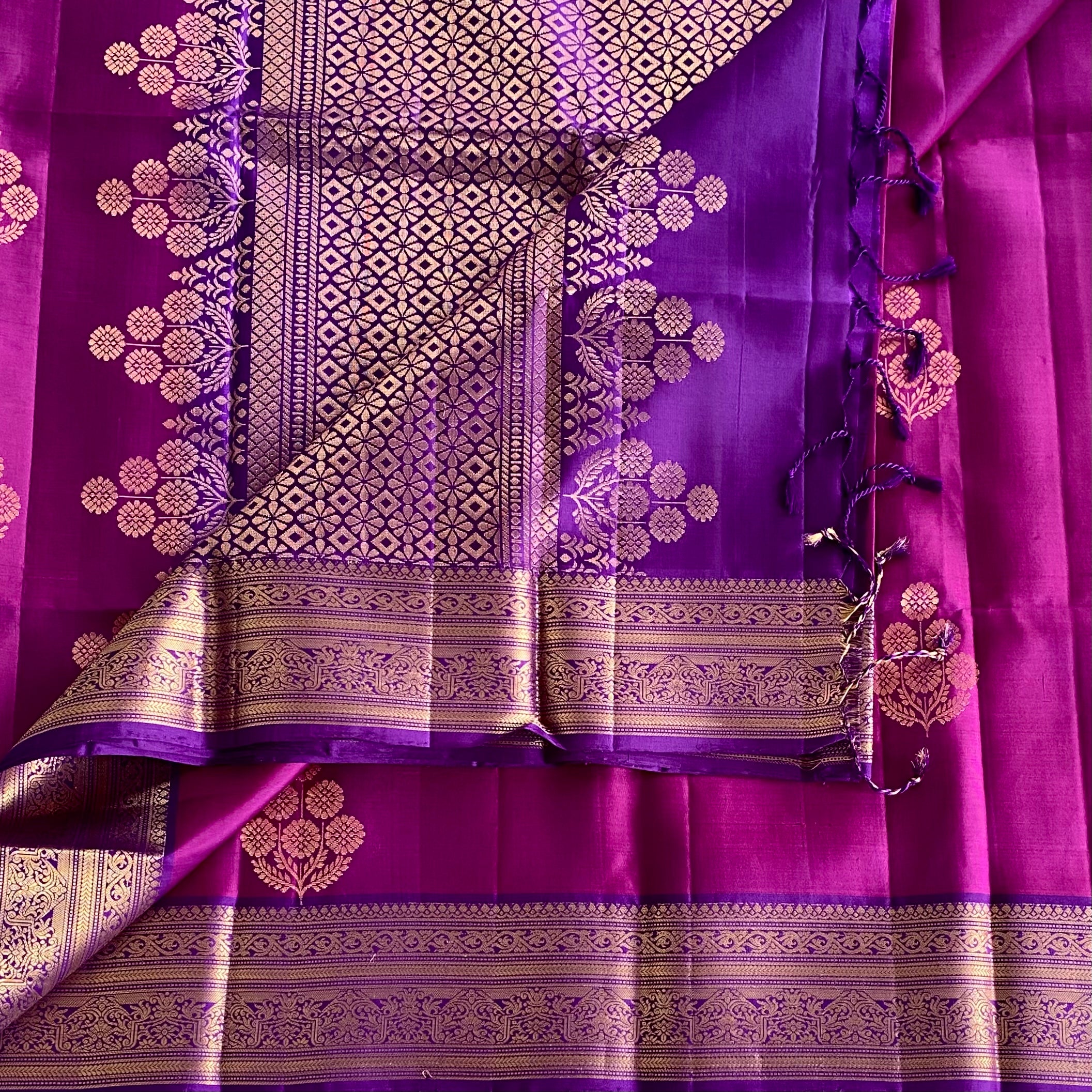 Magenta Designer Pure Silk Saree With Royal Purple Pallu And Zari Gold