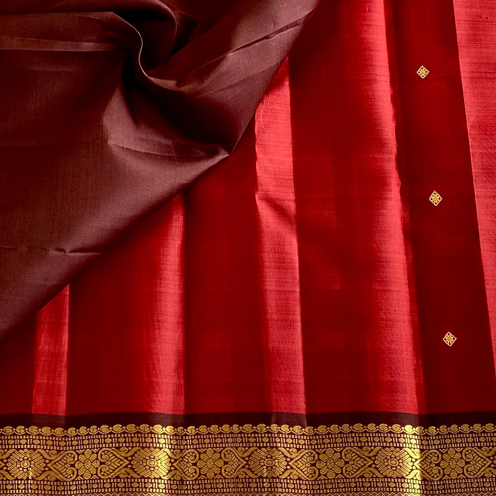 Deep Maroon Ruby Red Kanjeevaram Pure Zari Silk Saree Antique Gold Pallu