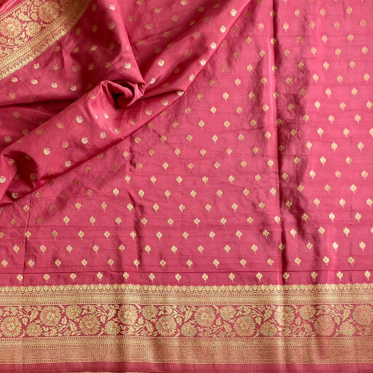 Rose Pink Soft Crepe Silk Saree With Maroon Pallu And Gold Zari