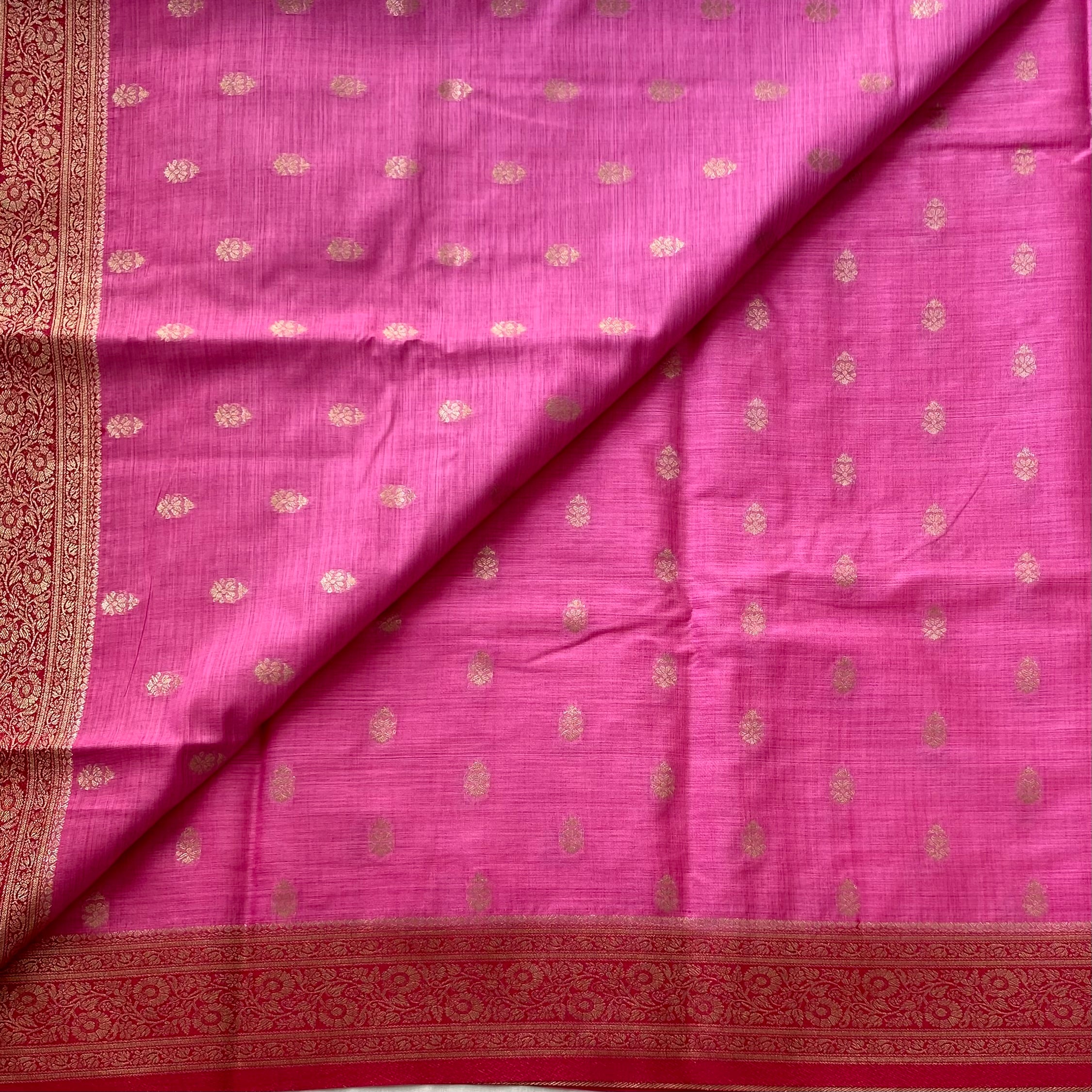 Fuchsia Pink Saree Gold Zari Floral Jaal Pallu Tassel Border