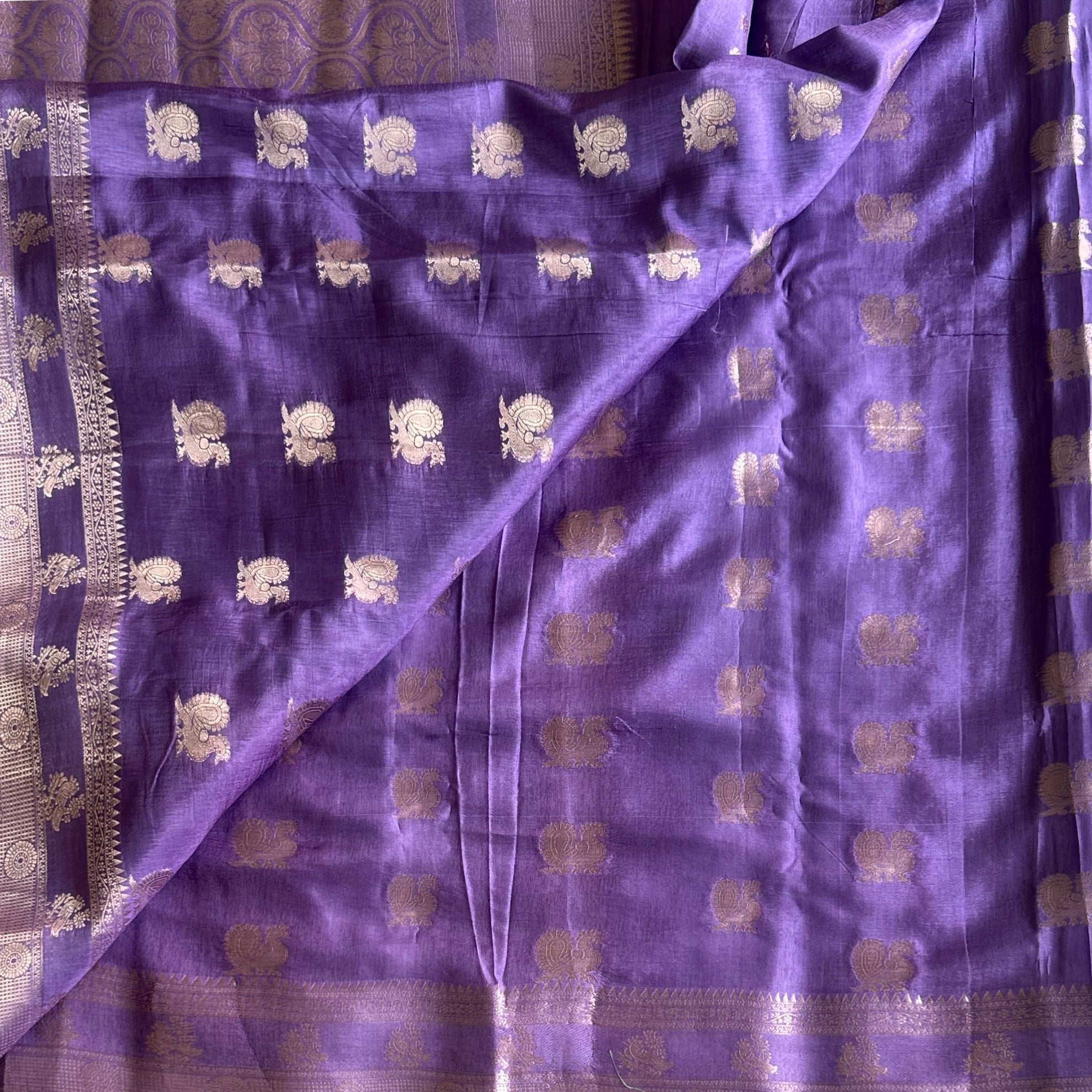 Plum Purple Silk Saree Antique Gold Brocade Medallion Pallu Wedding