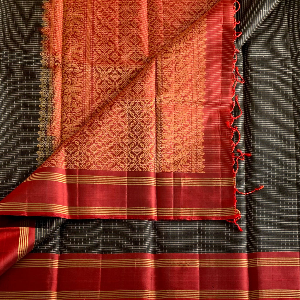 Charcoal Black Designer Pure Silk Saree With Crimson Maroon Pallu