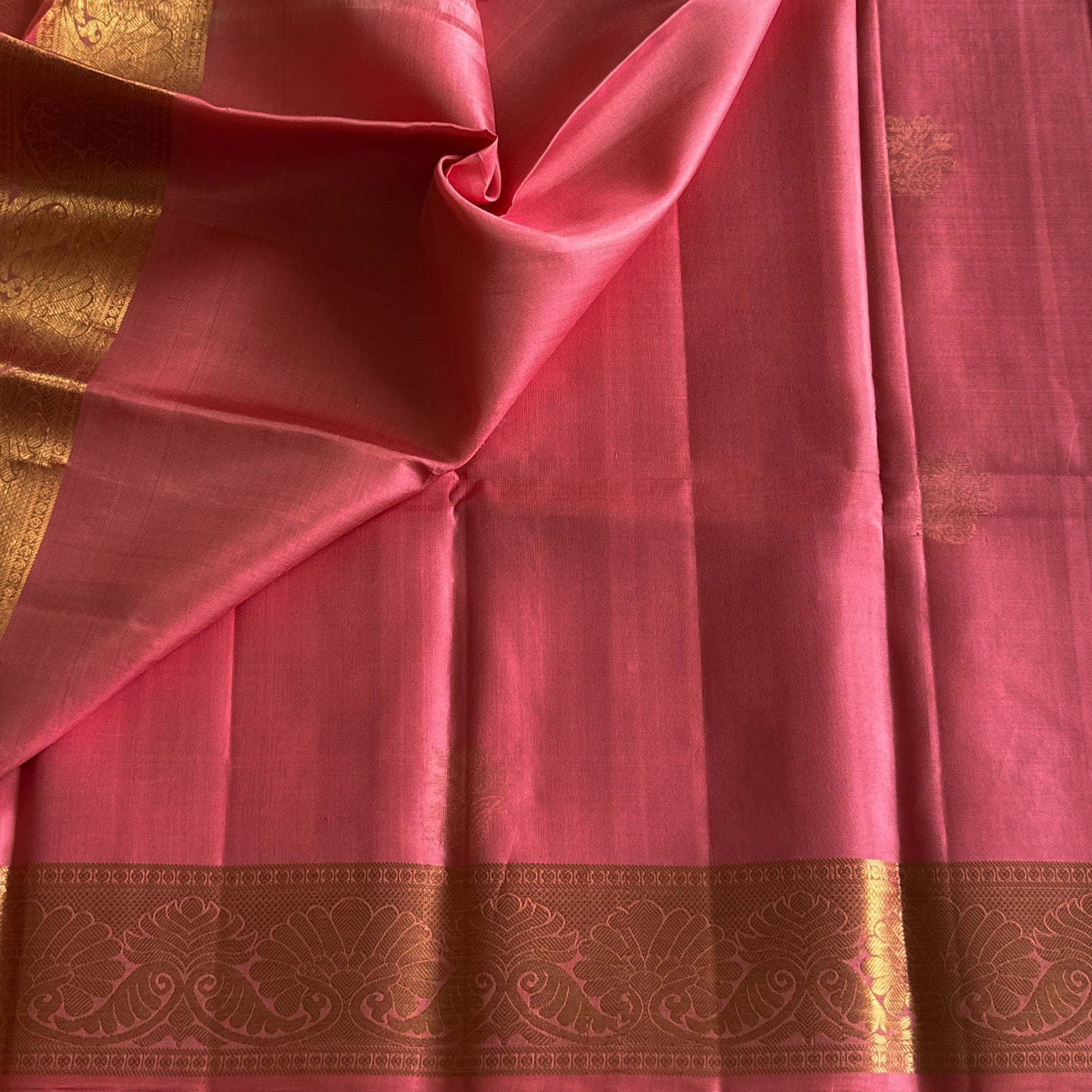 Coral Pink Saree Gold Border Floral Buta Festive Elegant Wear